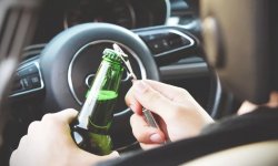 Распитие спиртных напитков в припаркованном автомобиле: законно ли?
