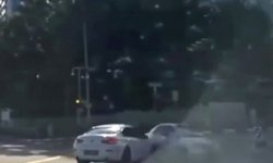 В Сингапуре автомобиль призрак провоцирует аварии