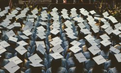 Шумоизоляция автомобиля своими руками в 2026 году: материалы и инструкция